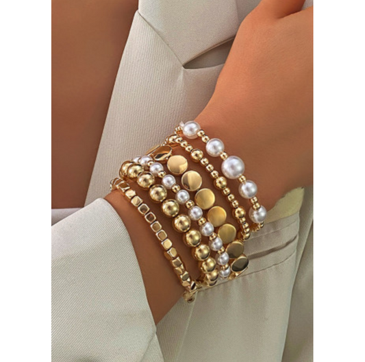 Elegant Bracelets for Women - Timeless Luxury & Style Classic Adjustable Pearl & Gold Bead design perfect for Everday Wear